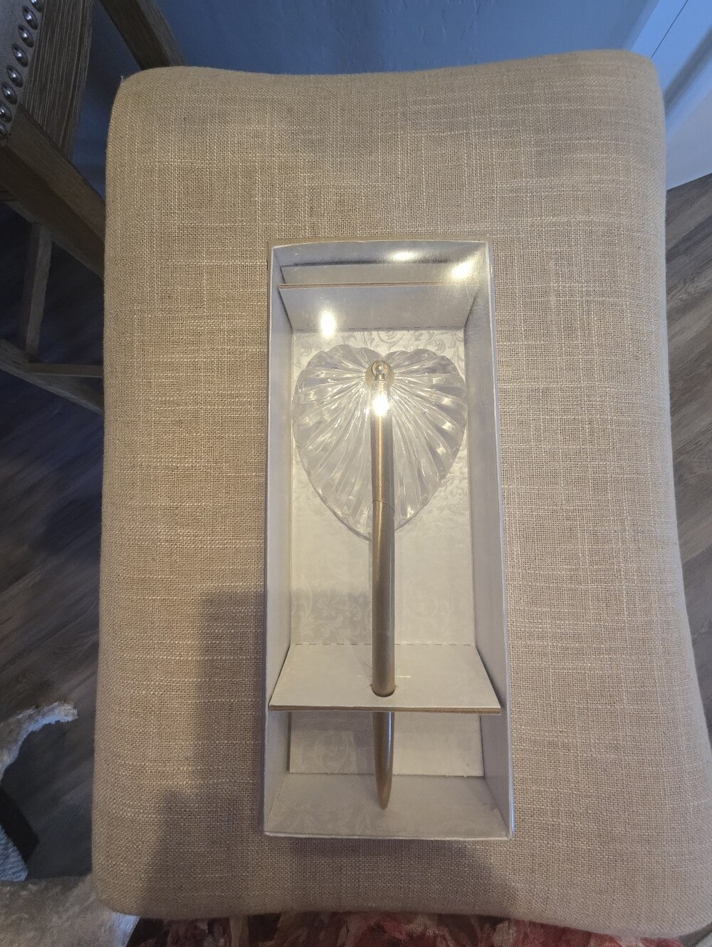 Elegant Gold Heart Crystal Pen - Home Dining Accent